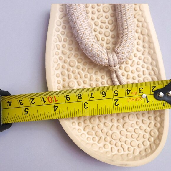 Allbirds Sugar Zeffers Flip Flops Sandals – Beige Eco Foam – Women's 9 / Unisex - Picture 8 of 8